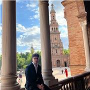 Offro lezioni in Matematica, Spagnolo e Inglese per scuole medie e Informatica per superiori e università. Alta personalizzazione